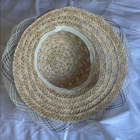 Elegant Tan Hat with Details - Picture 5 of 5